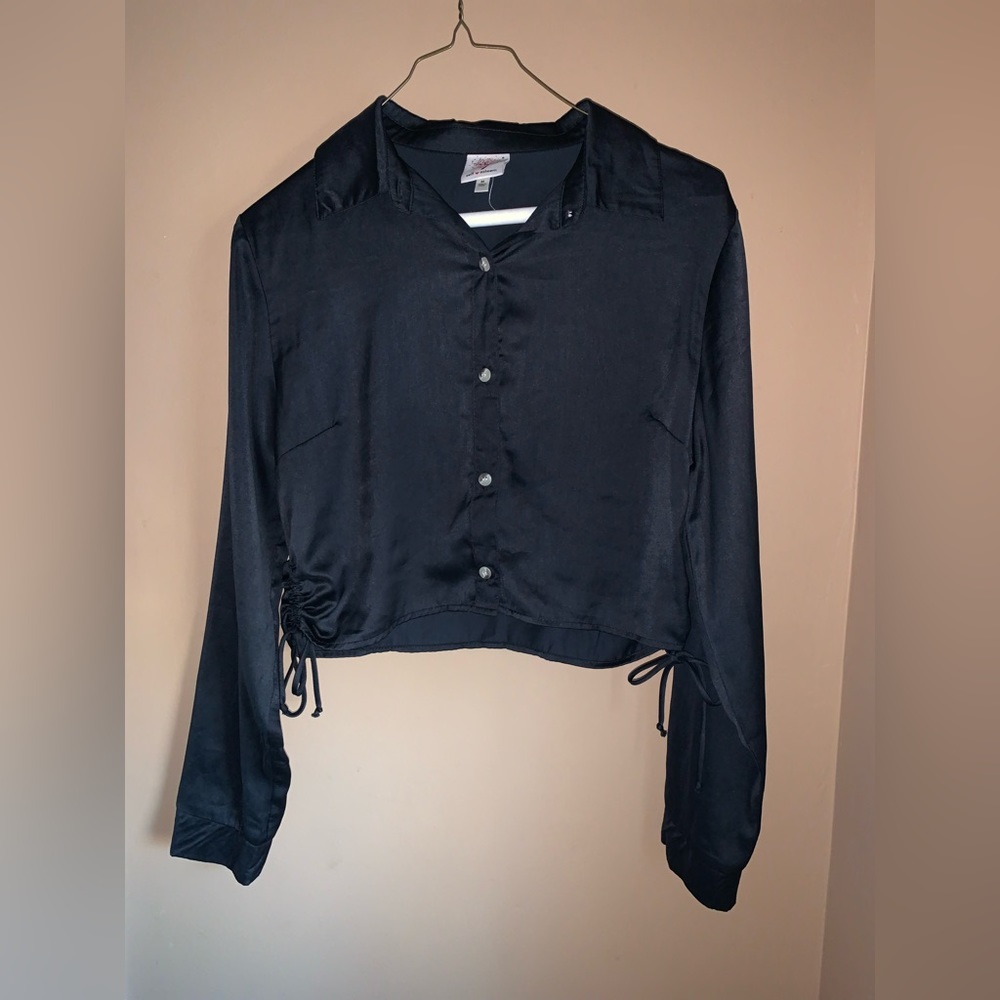 BLACK  LONG SLEEVE ADJUSTABLE